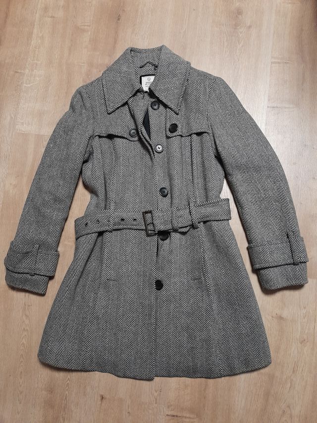 Abrigo jaspeado gris, media pierna