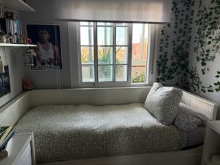 Cama individual con cajones