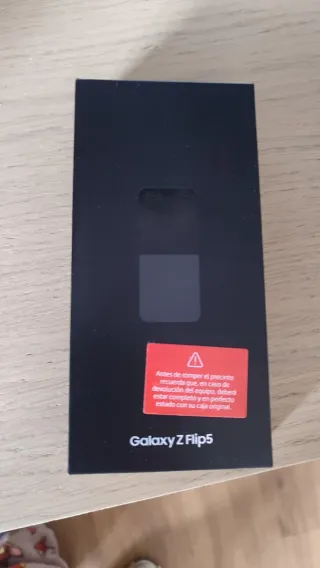 Samsung Galaxy Z Flip5 Caja Original