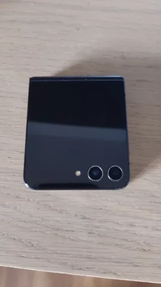 Samsung Galaxy Z Flip5 Caja Original