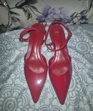 Zapatos de mujer con tacones de zara