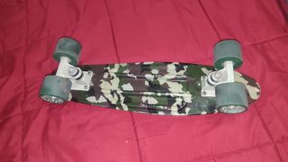 Mini patineta Bee Play Camuflaje