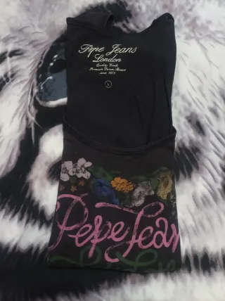 Camiseta Pepe Jeans negra con bordado