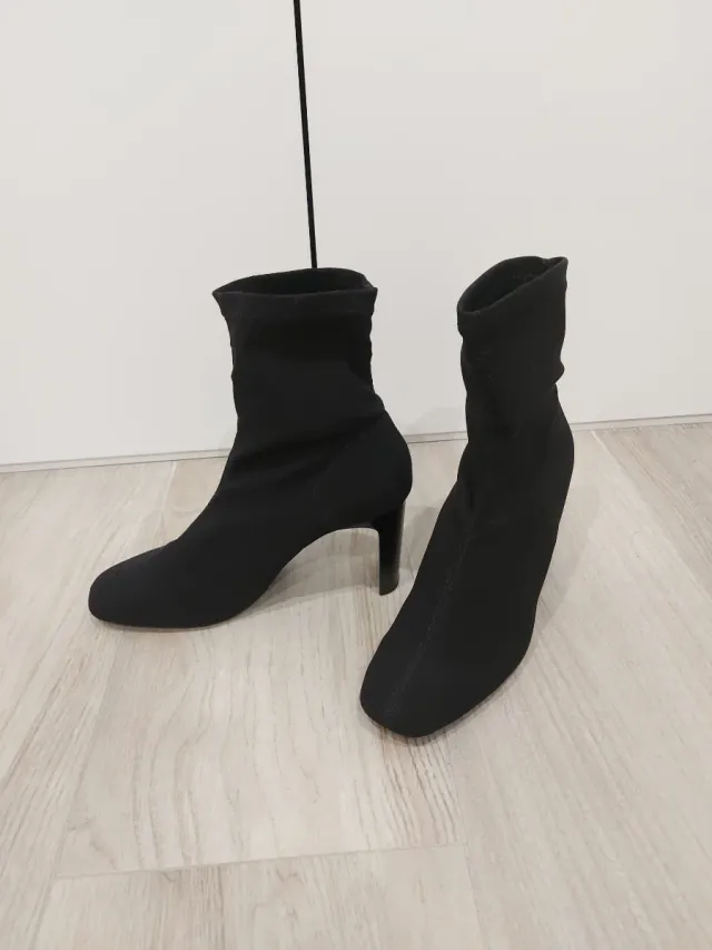 Botín elástico Bershka negro