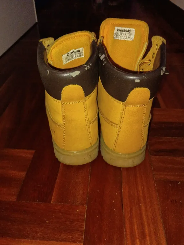 Botas Coolway Amarillas