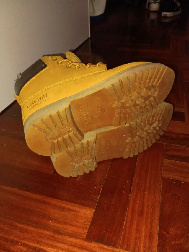 Botas Coolway Amarillas