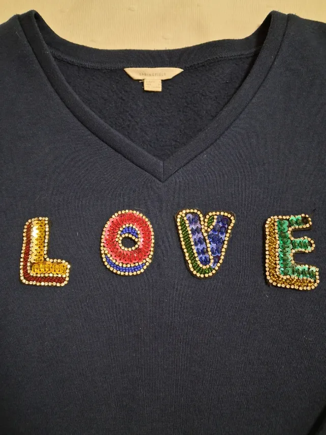 Sudadera azul con letras LOVE bordadas T S