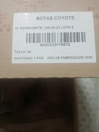 Botas Militar Talla 44. Regalo loción crema y paño