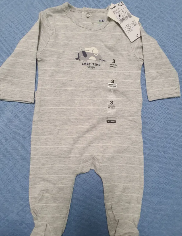 4 Pijamas sin estrenar Talla 3 Meses