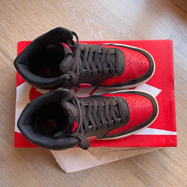 Nike Court Vision Mid T39 Rojo/Negro.Perf estado