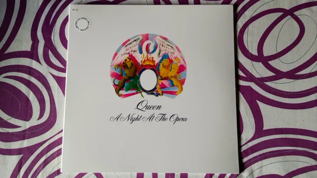 Queen - A Night At The Opera Vinilo Blanco Mármol