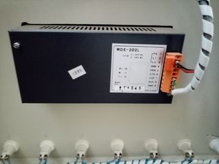 Cuadro eléctrico con ordenador