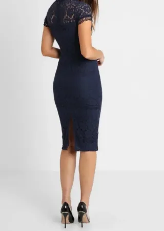 Vestido de encaje azul marino