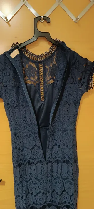 Vestido de encaje azul marino