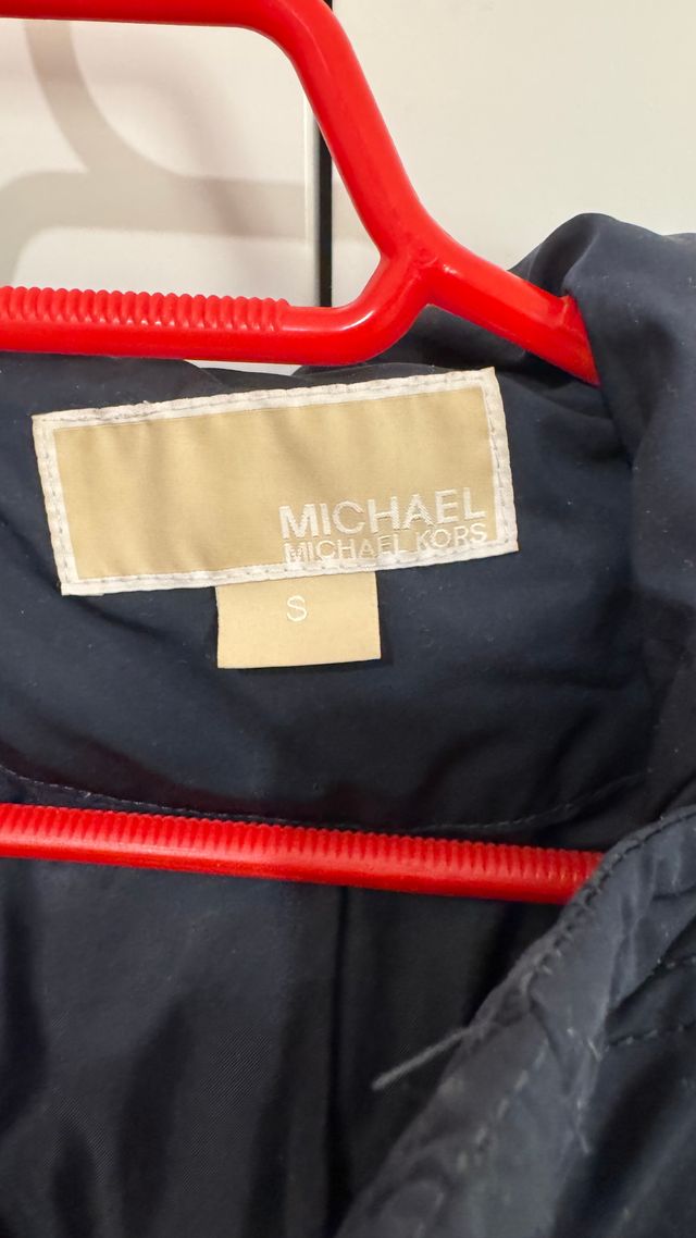 Abrigo plumífero Michael Kors azul marino