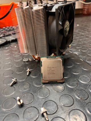 Intel Core i7-7800X + Disipador – Segunda mano