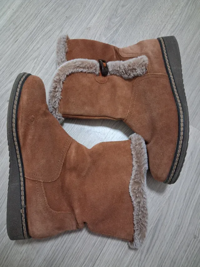Botas marrones talla 40