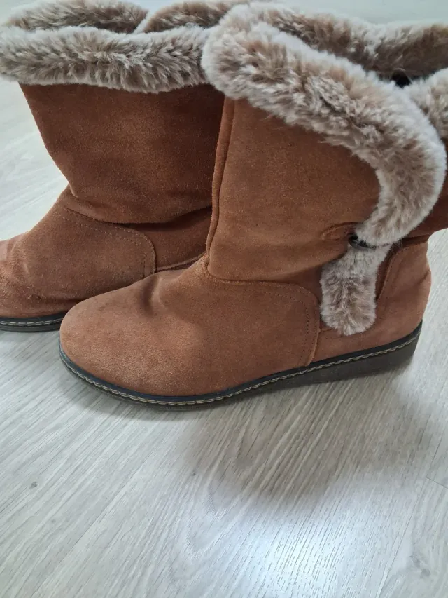 Botas marrones talla 40