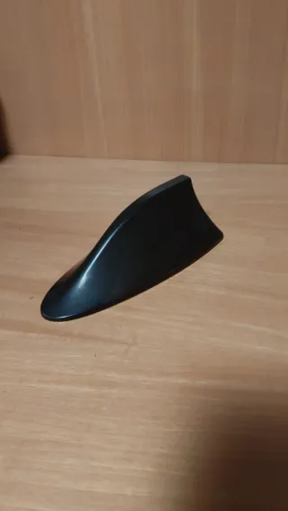 Aleta de tiburón (antena) negra
