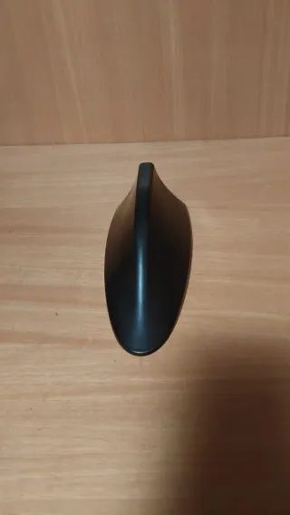 Aleta de tiburón (antena) negra