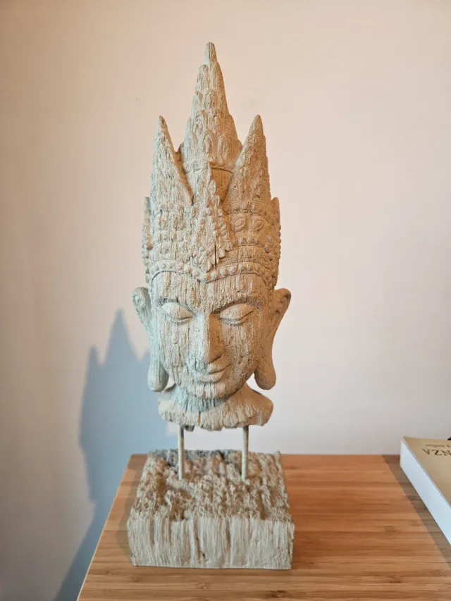 Cabeza de Buda decorativa