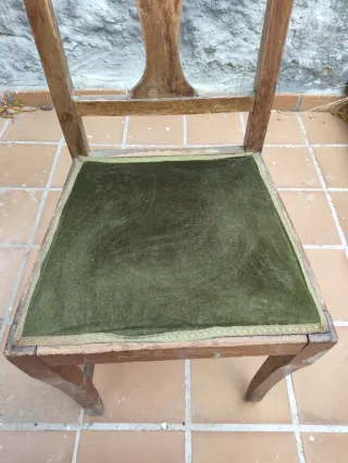 Silla antigua para restaurar