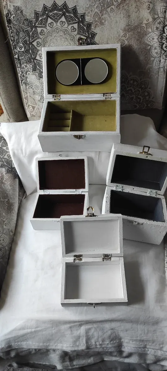 Cajas de madera y joyero decoradas blancas