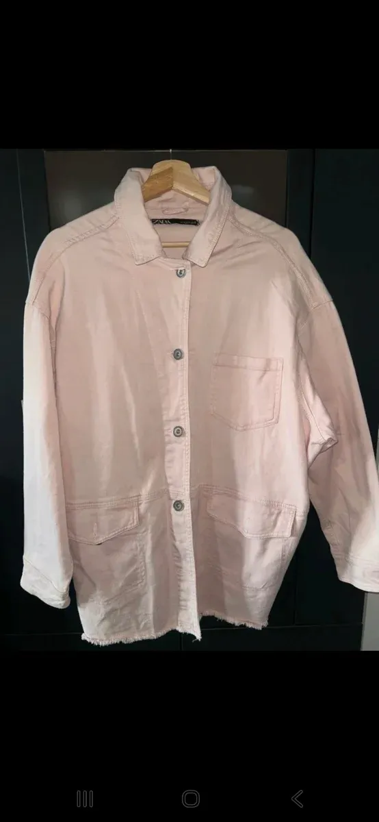 Chaqueta vaquera rosa Zara Talla M