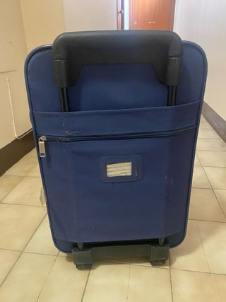 Conjunto maleta, bolsa y neceser azul