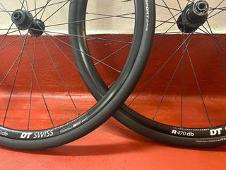 Juego Ruedas DT Swiss R470 db + Cubiertas