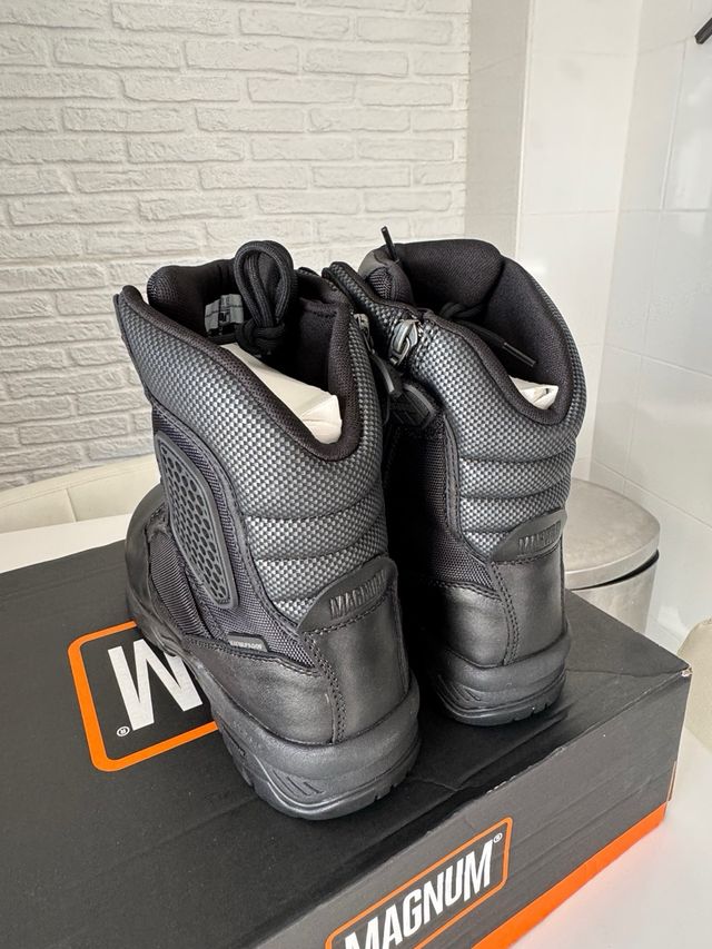 45 Botas Magnum Strike Force RC 8.0 policía