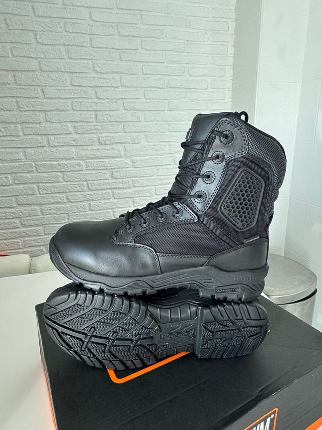 45 Botas Magnum Strike Force RC 8.0 policía