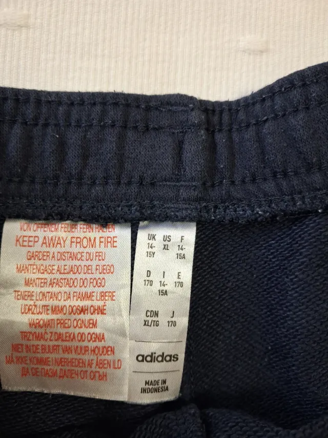 Pantalón deportivo Adidas T. 14/15 años