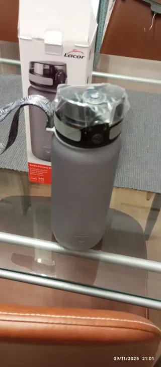 Botella de agua Lacor