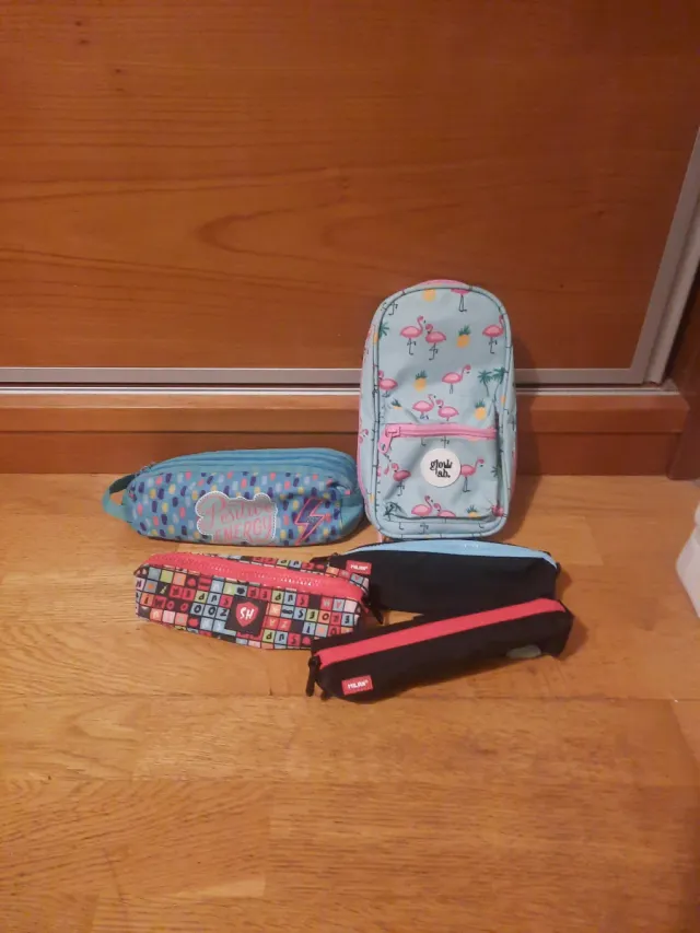 Estuches escolares varios