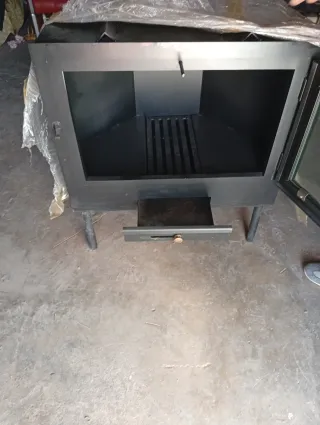 Estufa de leña nueva
