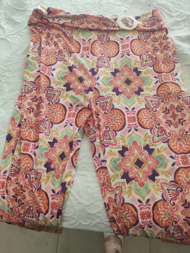 Conjunto pantalón, blusa y chaqueta