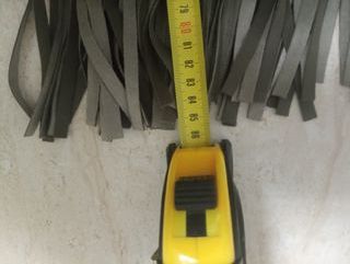 Túnica larga sin mangas gris cuello V