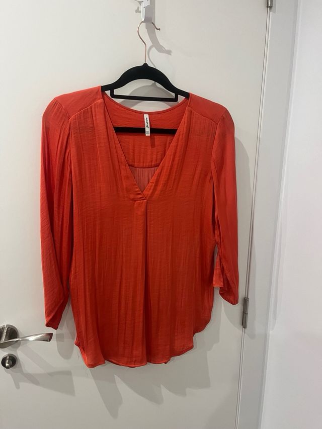 Blusa Stradivarius Coral Satén Talla L
