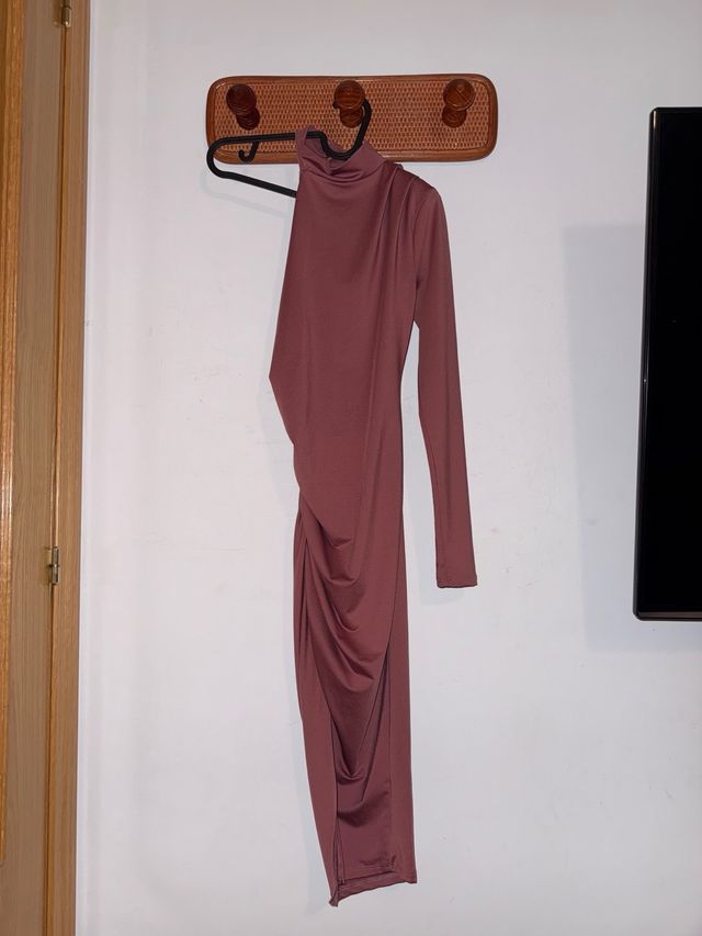 Vestido rosa Fashion Nova manga larga