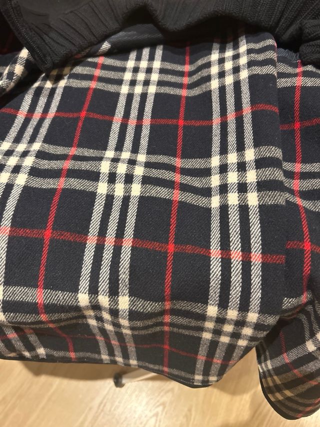 Chaquetón negro con forro multicolor