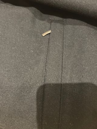 Chaquetón negro con forro multicolor