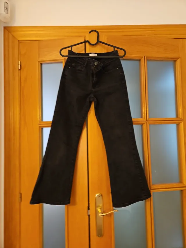 Pantalones vaqueros negros Mango rectos