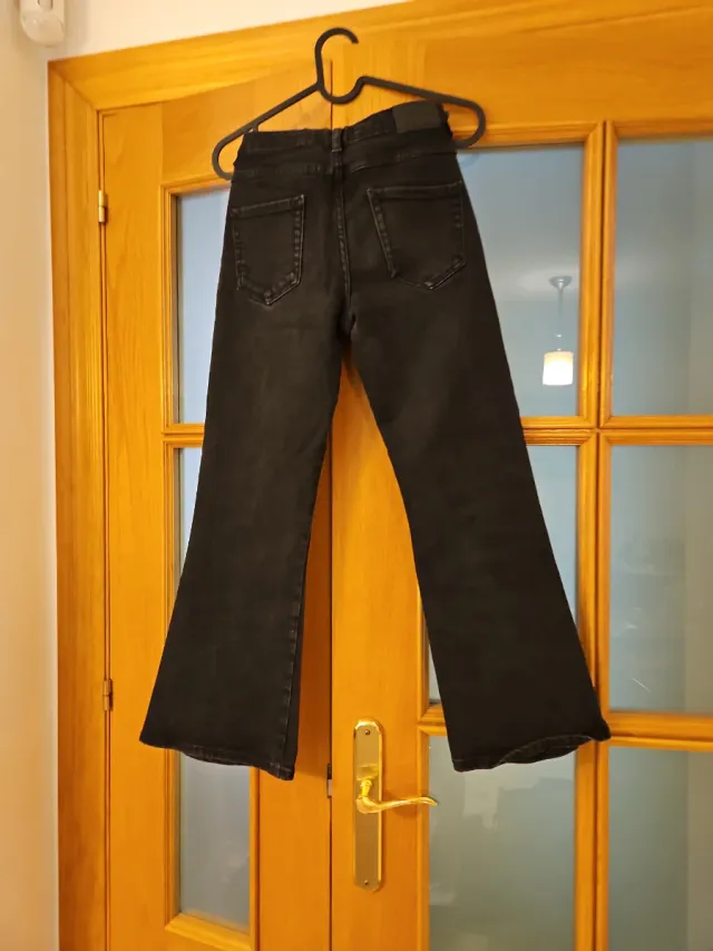 Pantalones vaqueros negros Mango rectos