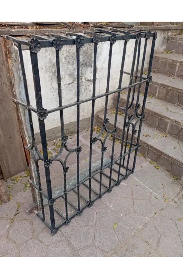 Rejas antiguas de hierro forjado