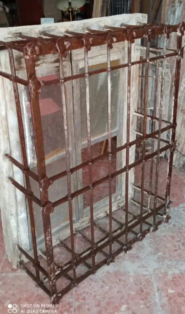 Rejas antiguas de hierro forjado