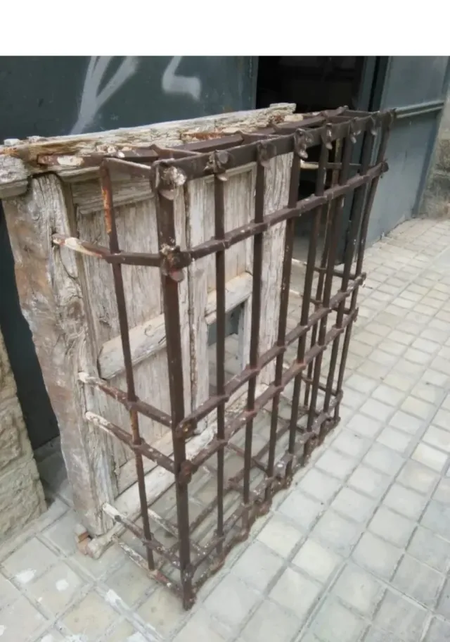 Rejas antiguas de hierro forjado