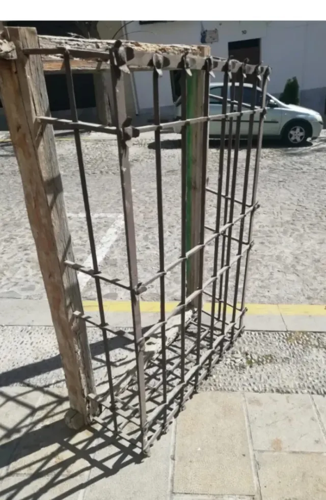 Rejas antiguas de hierro forjado