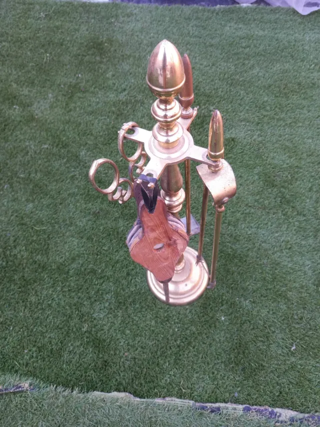 Set de chimenea de bronce