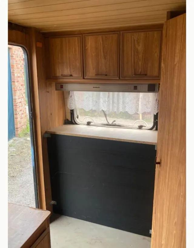 Caravana Dethleffs TMT 750kg